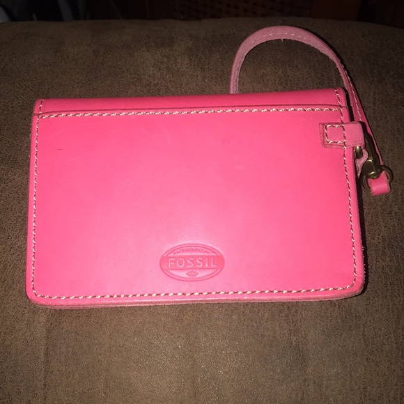 Vintage Fossil Genuine Leather Wristlet in Pink - Picture 6 of 11